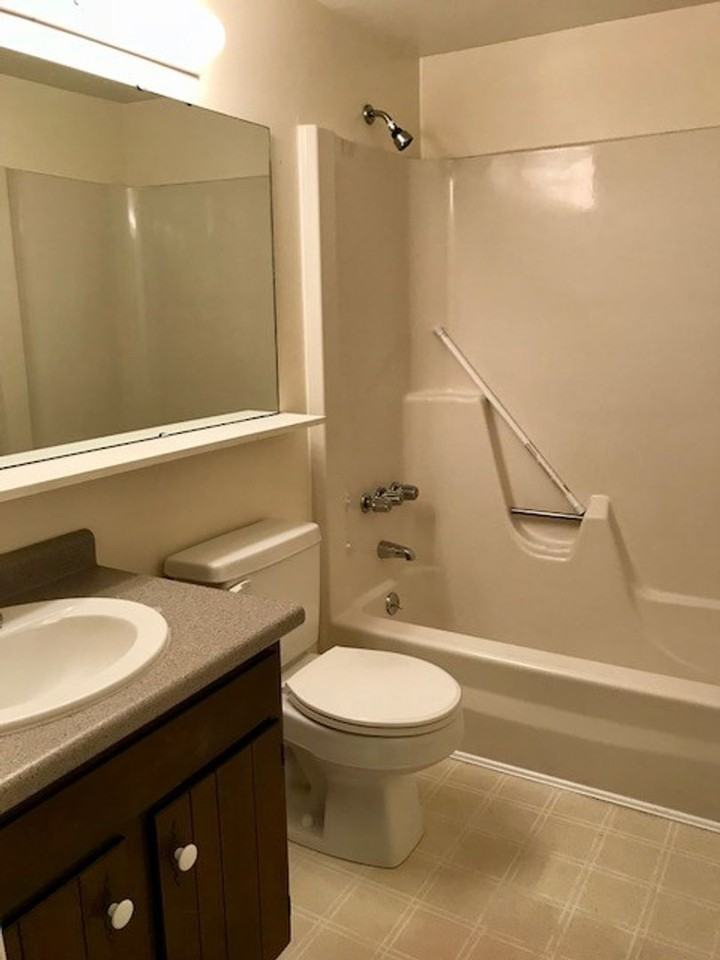 9D River Street - Photo 5 of 24