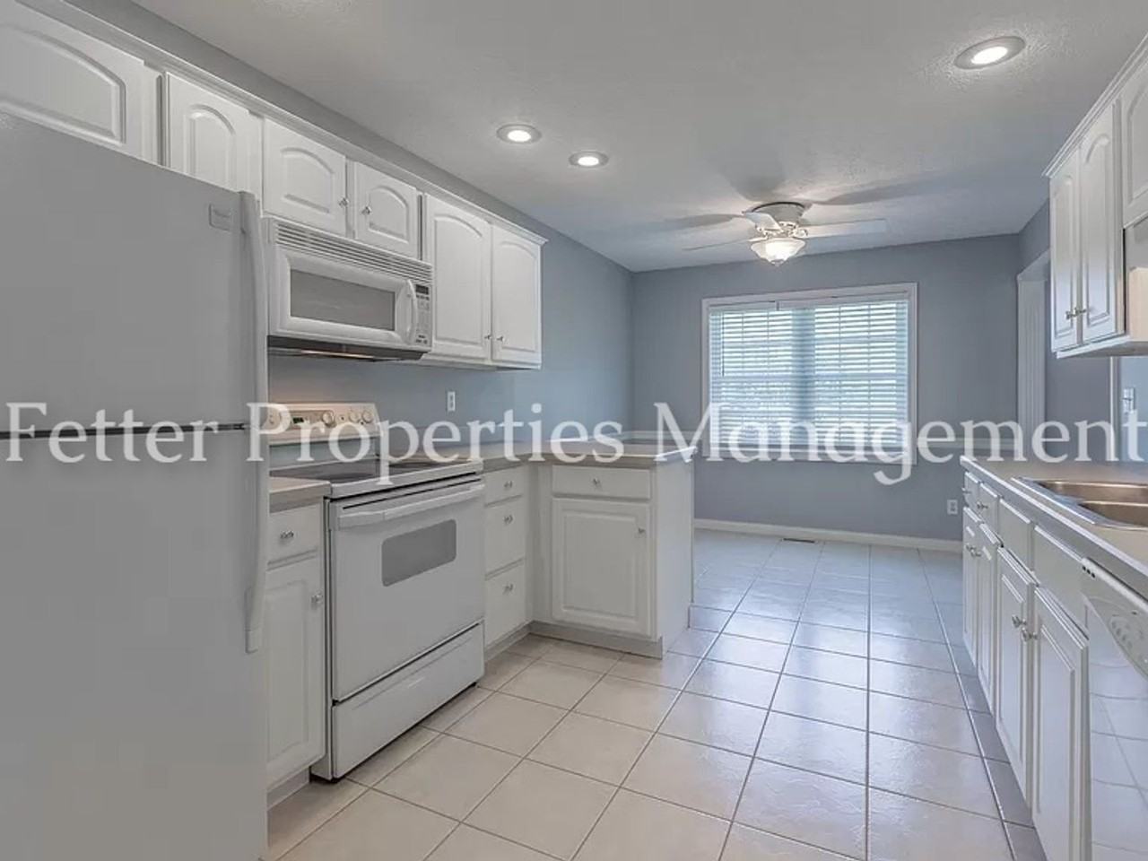 3700 Pebble Place Dr - Photo 3 of 4