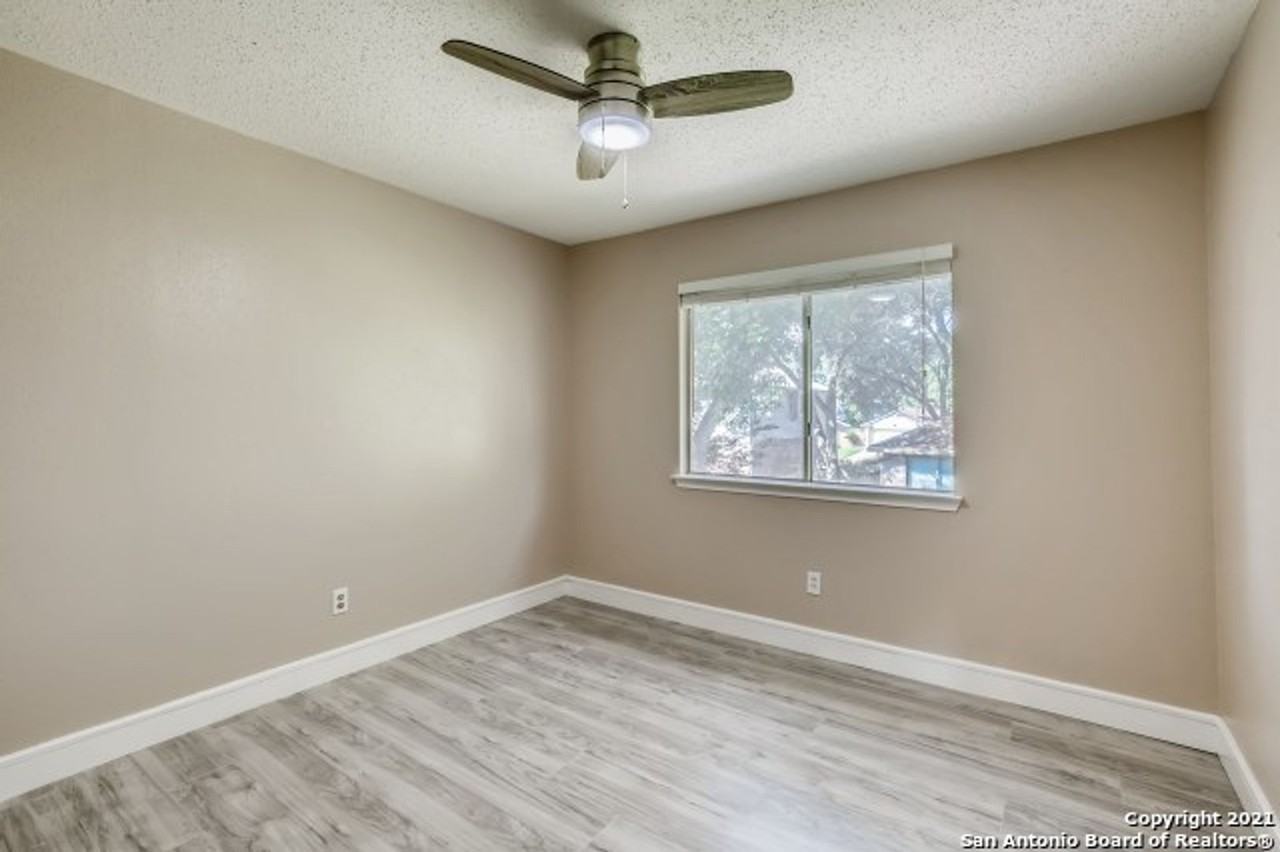 2809 Hidden Grove Ln - Photo 3 of 11