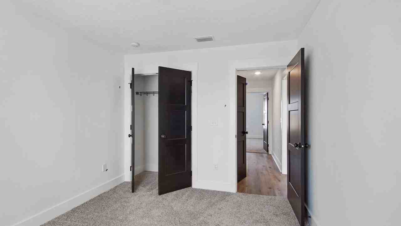 4415 Conifer Ln - Photo 3 of 7