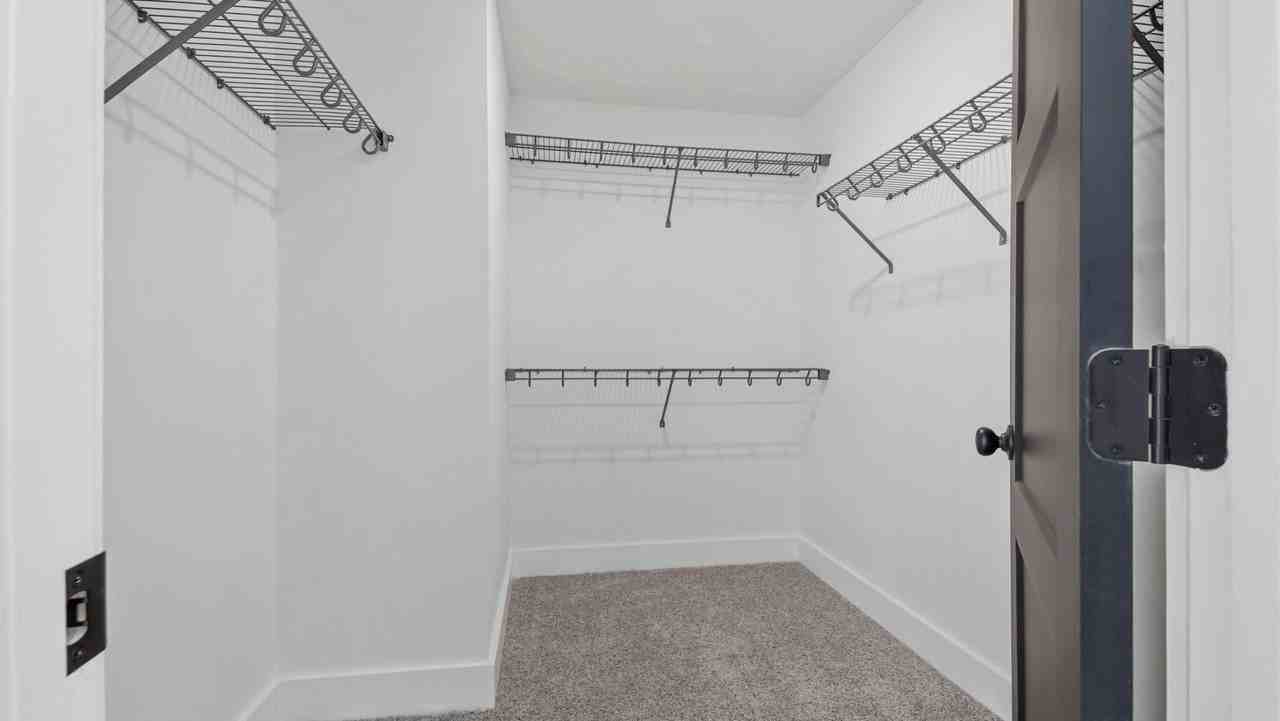4415 Conifer Ln - Photo 5 of 7