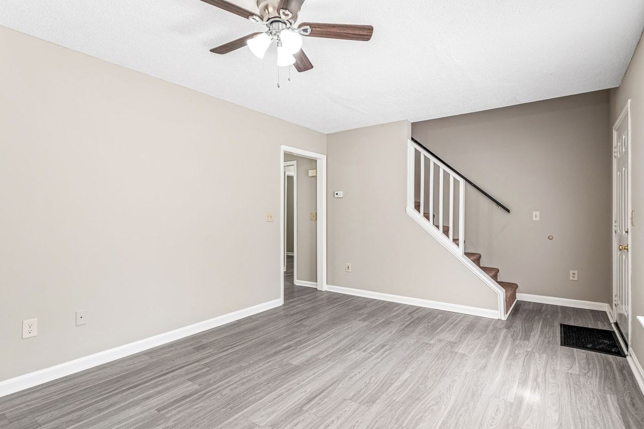 1807 Cody Ave - Photo 3 of 35