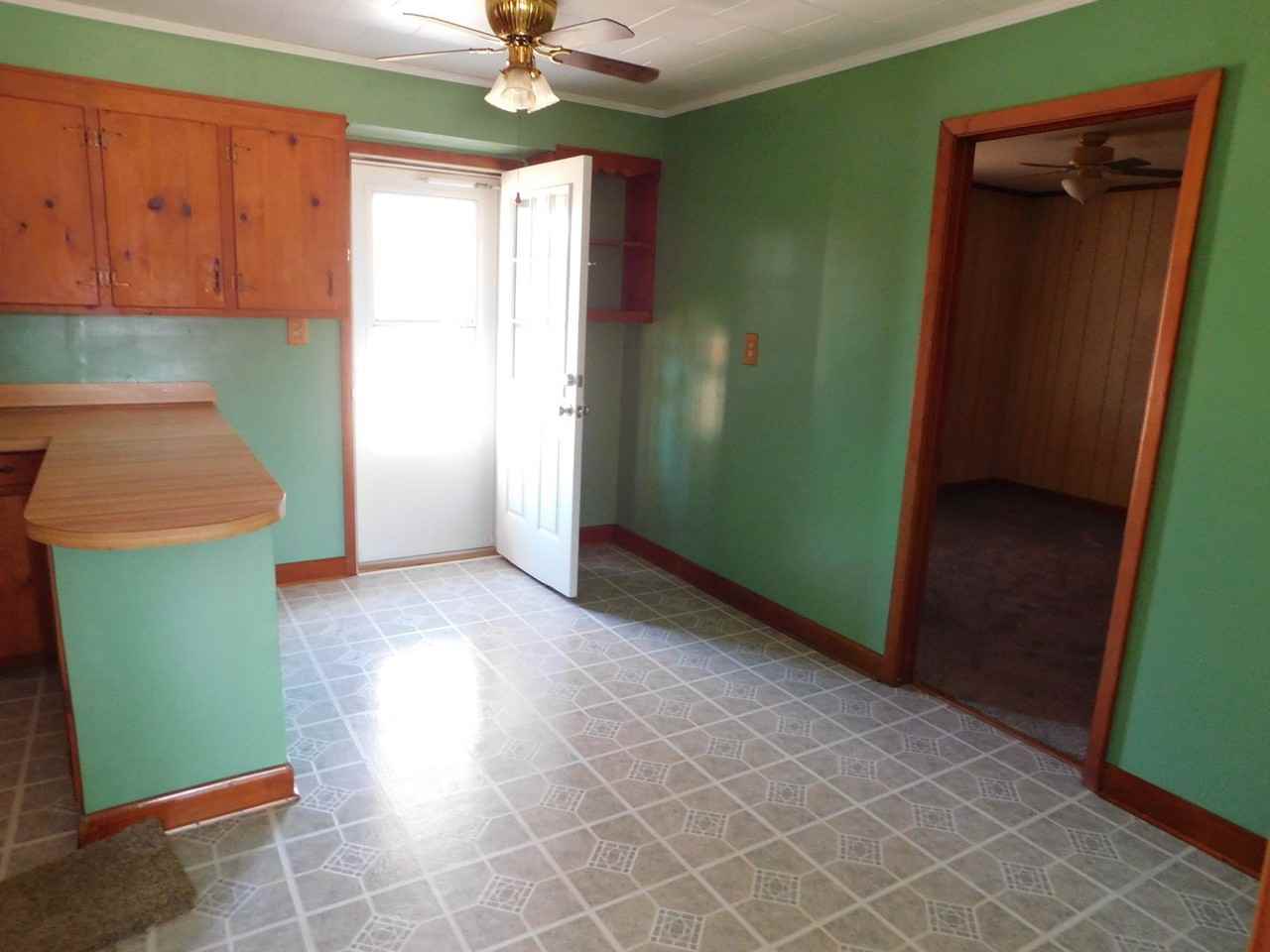 103 Farm Dr - Photo 2 of 21