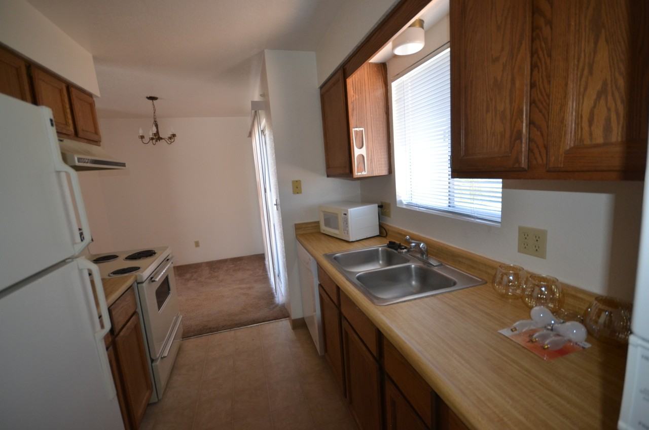 4301 Plaza Vis #D - Photo 6 of 12