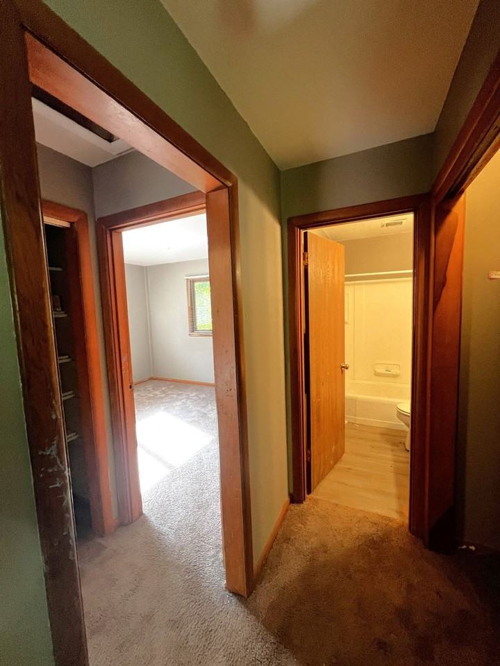 1131 Maple St - Photo 6 of 13