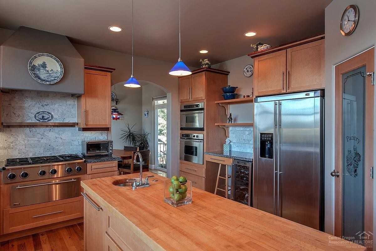 280 Nw Scenic Heights Dr - Photo 3 of 38