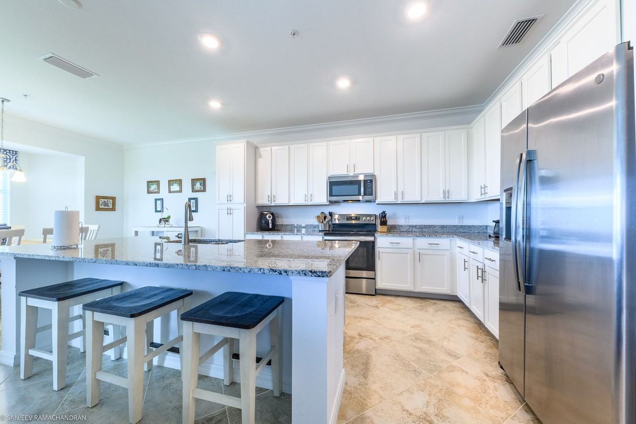 14091 Heritage Landing Blvd #141 - Photo 5 of 50