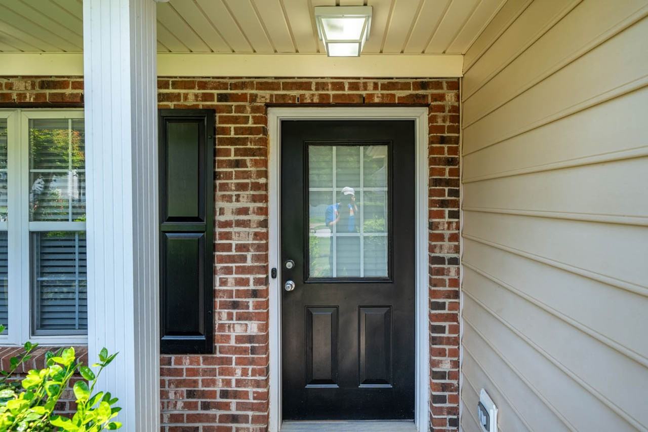 101 Thorncrest Dr - Photo 2 of 31