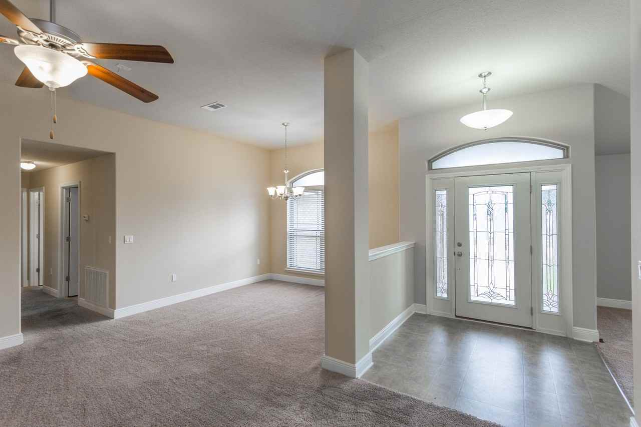 5269 English Oak Dr - Photo 5 of 35
