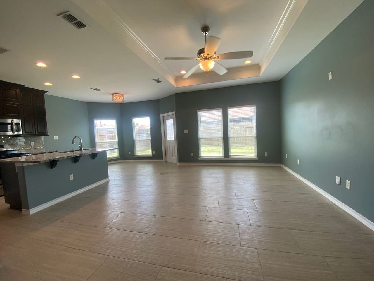 7225 Lake Serenity Dr - Photo 3 of 24
