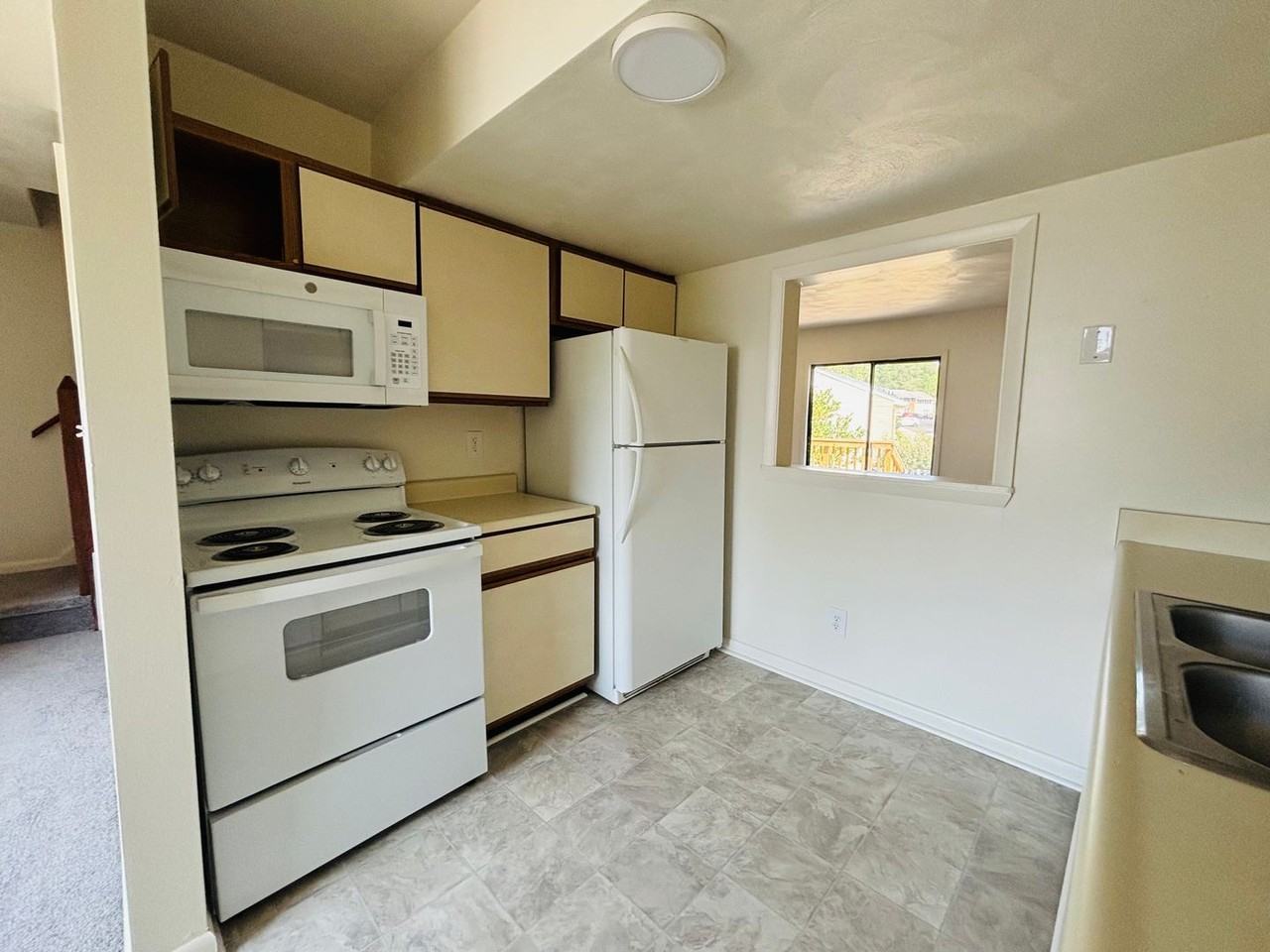 291 New Kent Rd - Photo 5 of 26