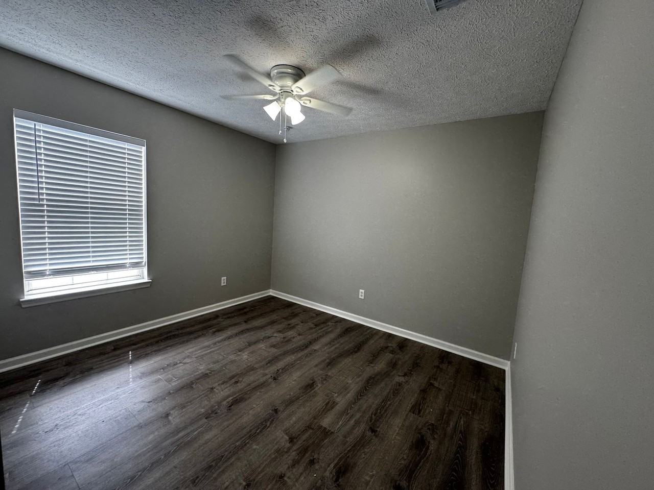 309 Argonaut St - Photo 5 of 12