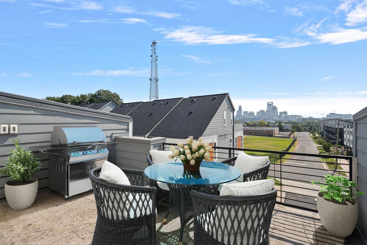 4205 Bryant Terraces Dr - Photo 5 of 33