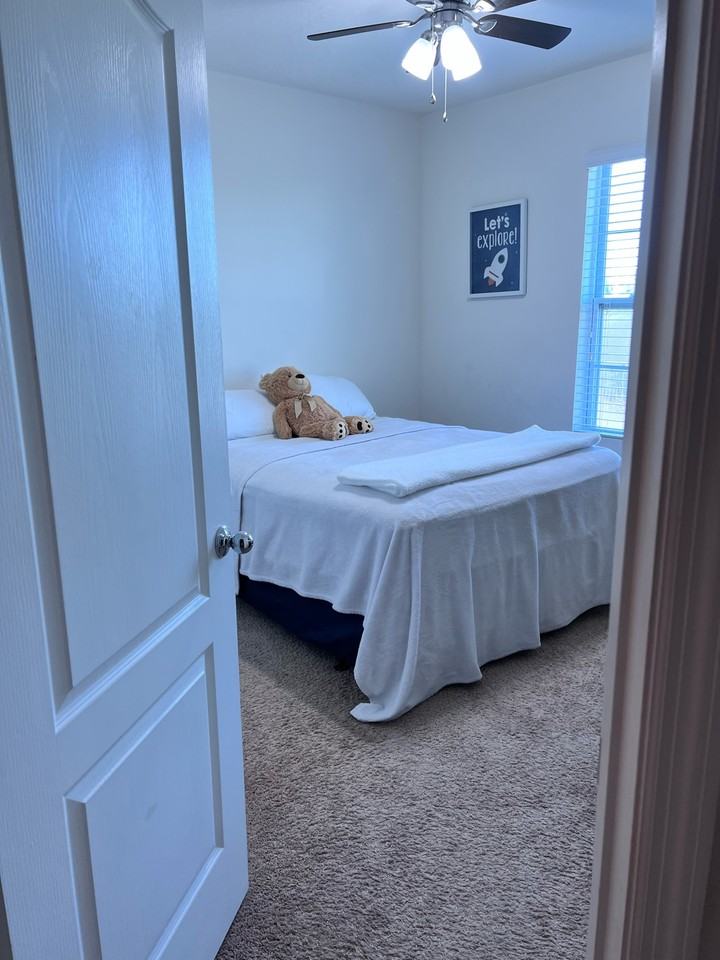 221 Arbor Lakes Dr #221 - Photo 2 of 12