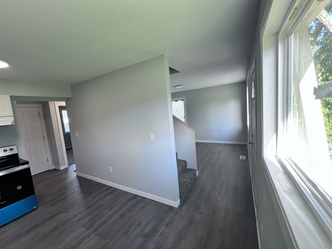 2126 E Caulder Ave #2126 - Photo 3 of 13