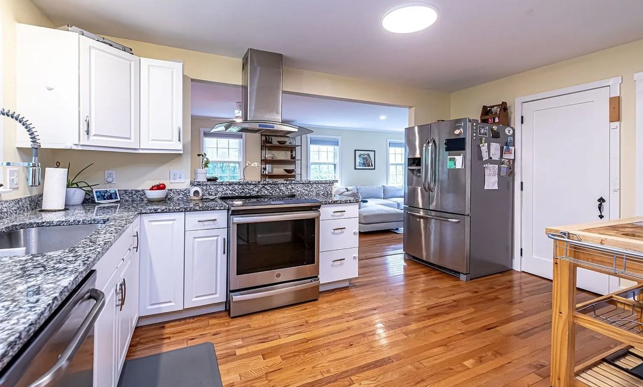 32 Westview Ln #NA - Photo 3 of 20