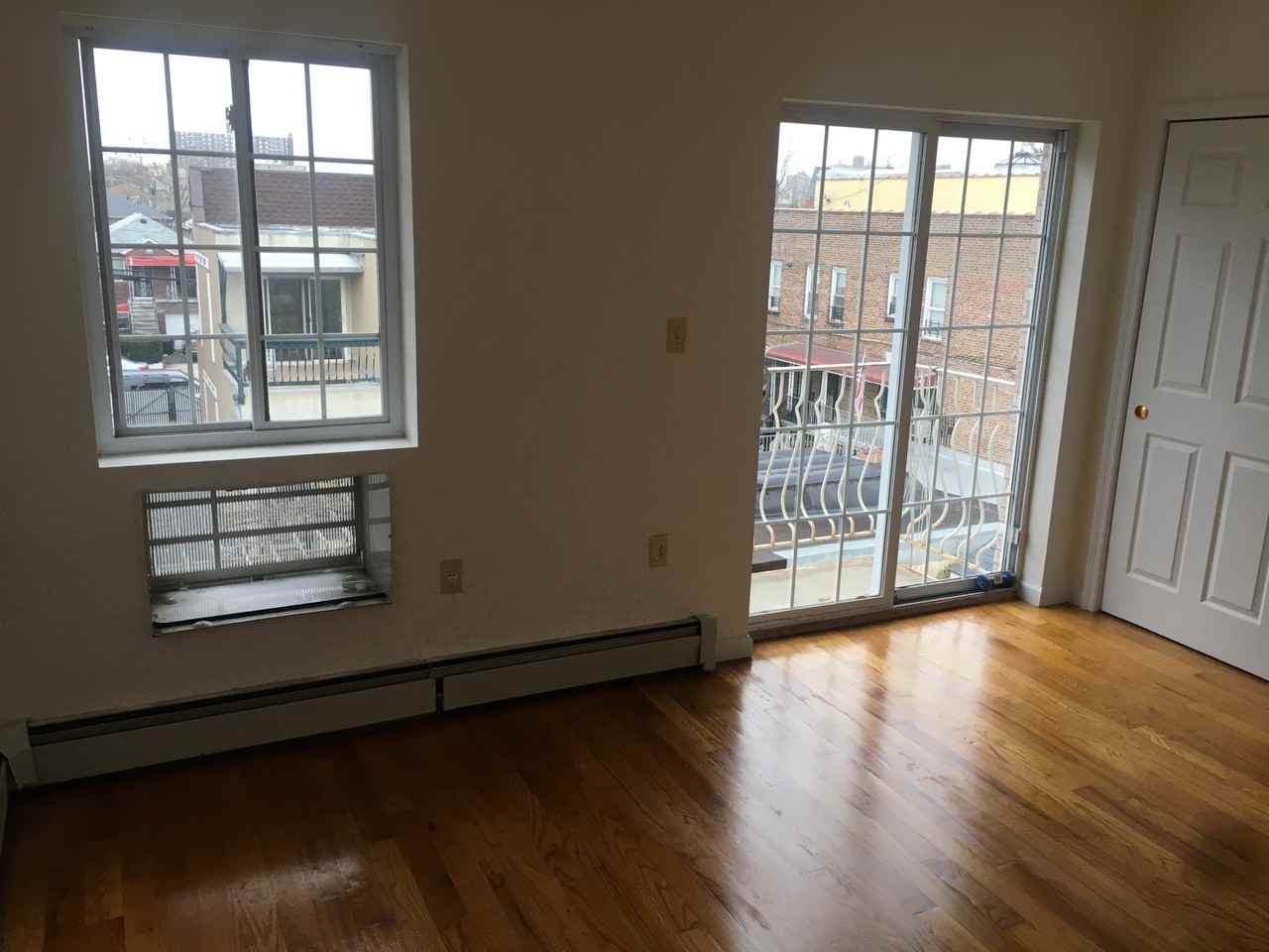 2511 Paulding Ave #2ndFL - Photo 2 of 18