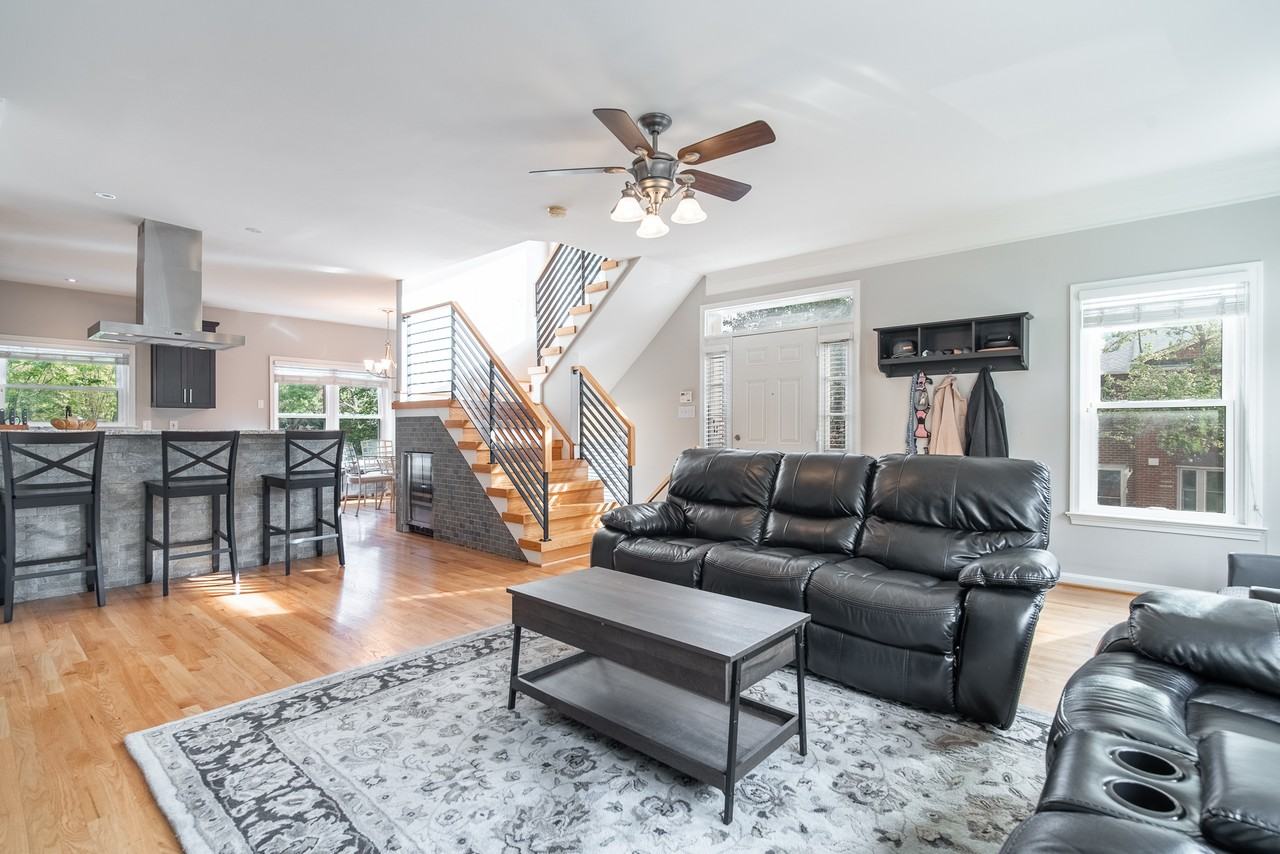 1178 N Vernon St - Photo 4 of 28