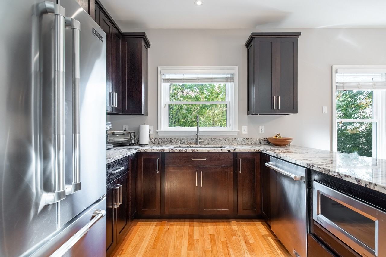 1178 N Vernon St - Photo 7 of 28
