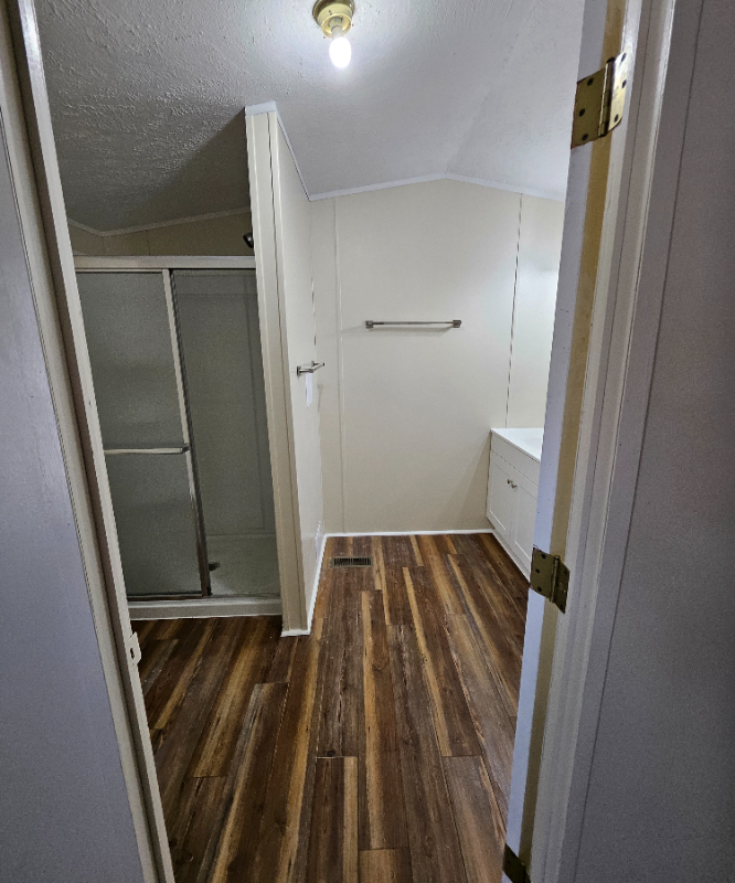 324 Front St - Photo 6 of 11