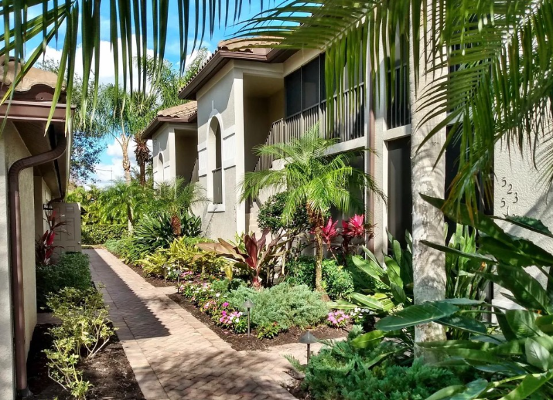 10240 Heritage Bay Blvd - Photo 3 of 20