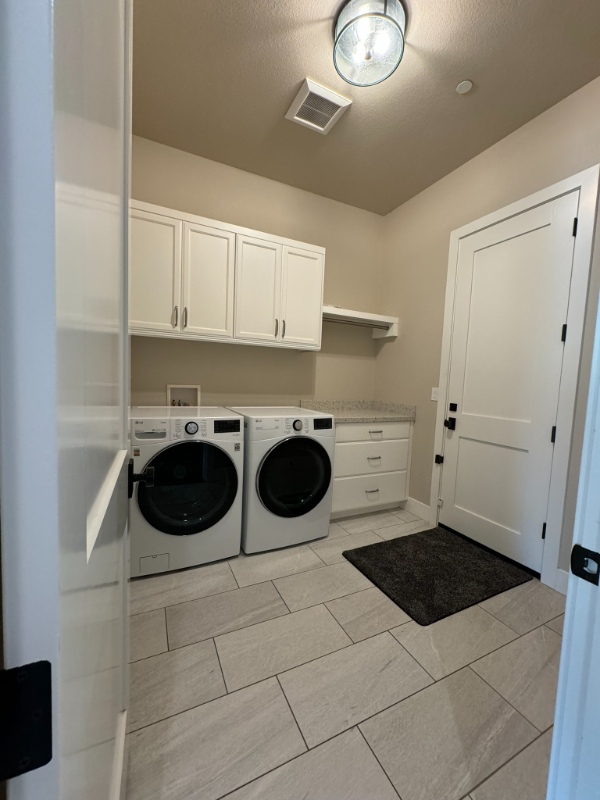 4533 Creekmont Ct - Photo 3 of 18