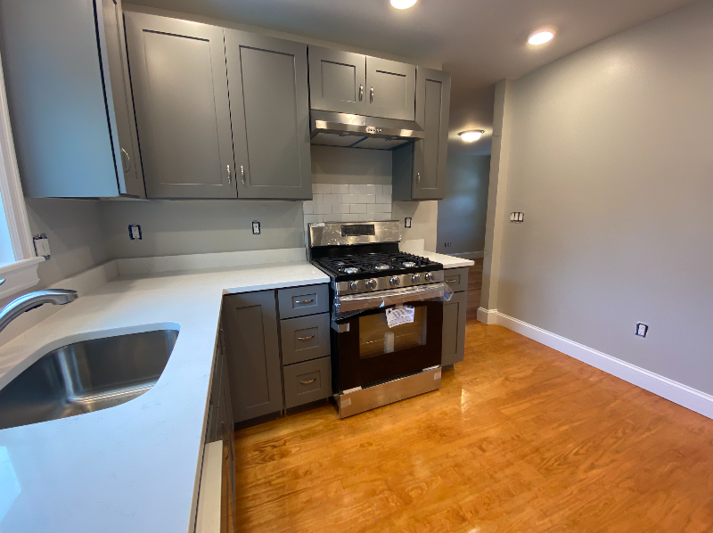 1015 South St #3 - Photo 3 of 20