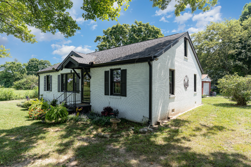 10919 Owens Chapel Rd - Photo 2 of 20