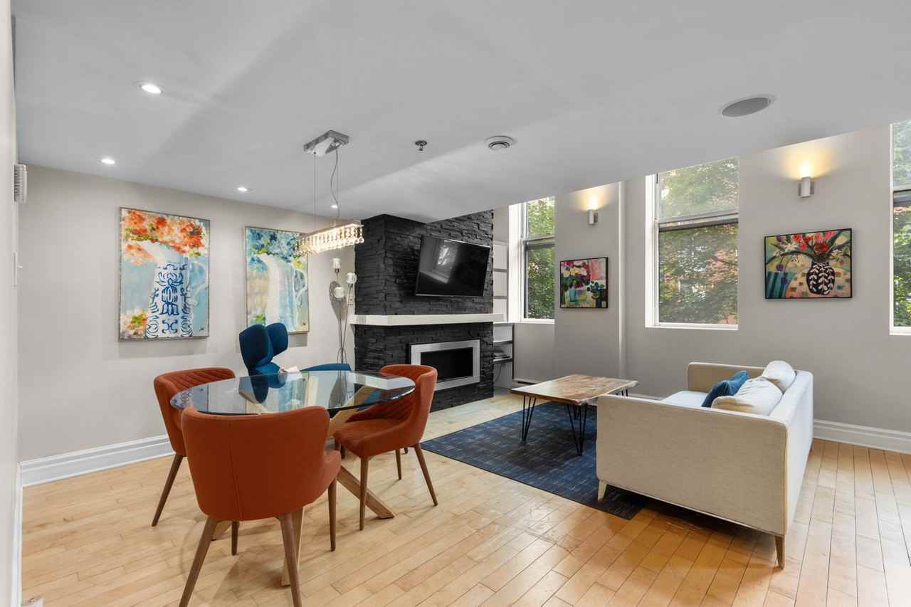 65 Boulevard René-Lévesque Est #214 - Photo 3 of 21