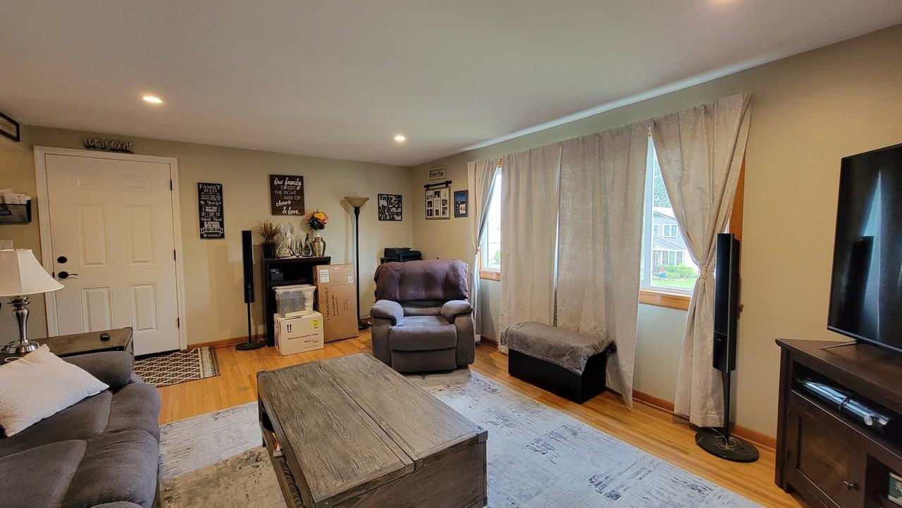37 Sandy Lane - Photo 2 of 27