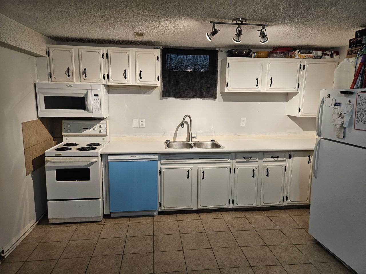 1031 Pensdale Crescent Southeast - Photo 3 of 23