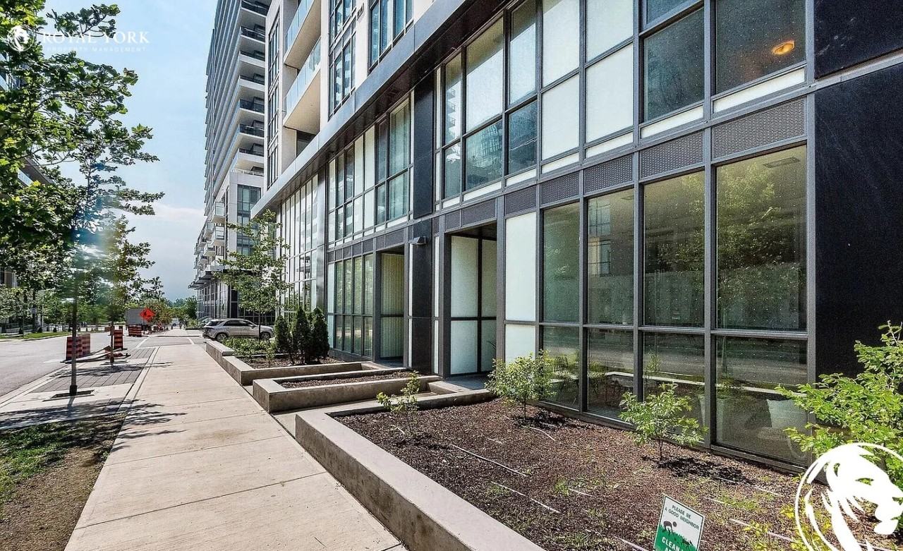 4201-70 Annie Craig Drive, Etobicoke, Ontario M8V 0G2 - Photo 3 of 17