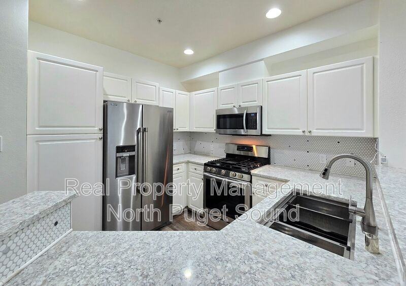 12530 Admiralty Way #G103 - Photo 2 of 16