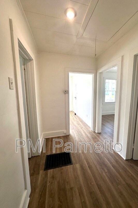 188 Columbia Rd - Photo 6 of 20