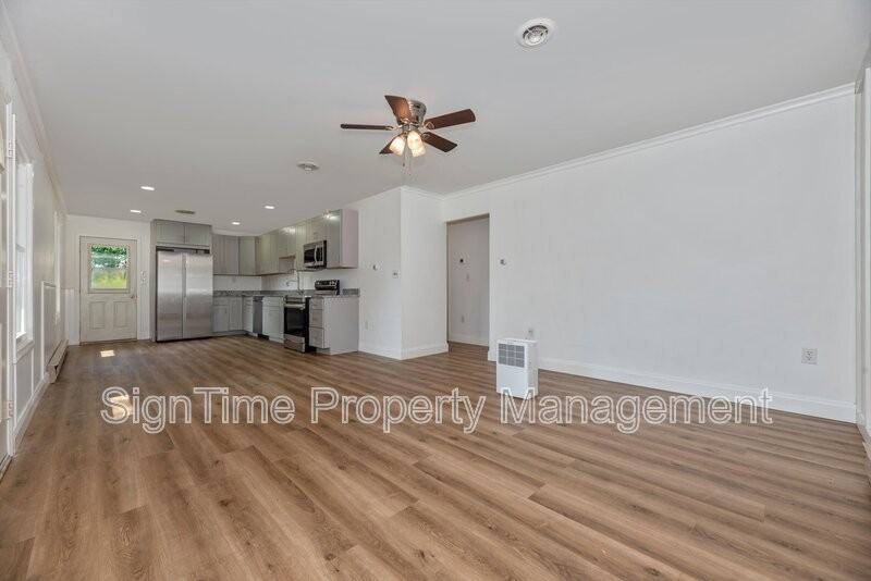 9326 White Rock Ave - Photo 3 of 50