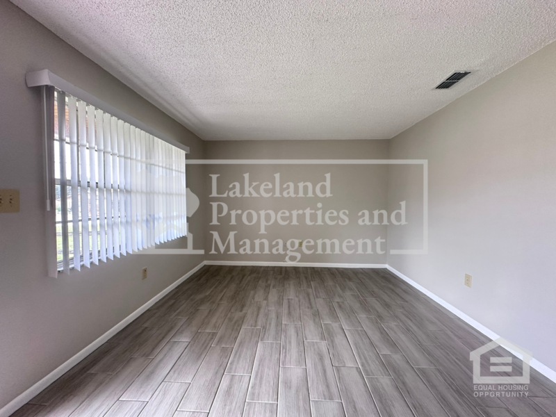 5825 Charlton Dr - Photo 2 of 8