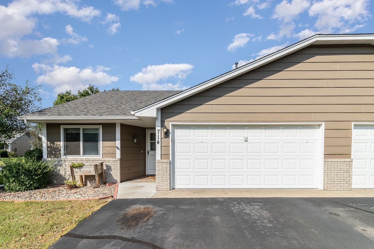 714 Auburn Pl Nw - Photo 3 of 27