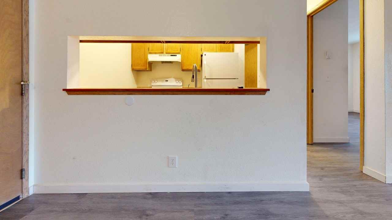 North Greenwood - Photo 3 of 32