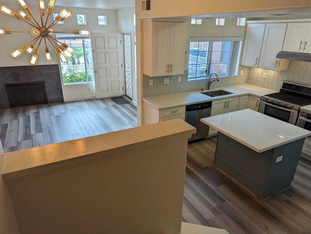 221 Donax Ave #6 - Photo 2 of 12