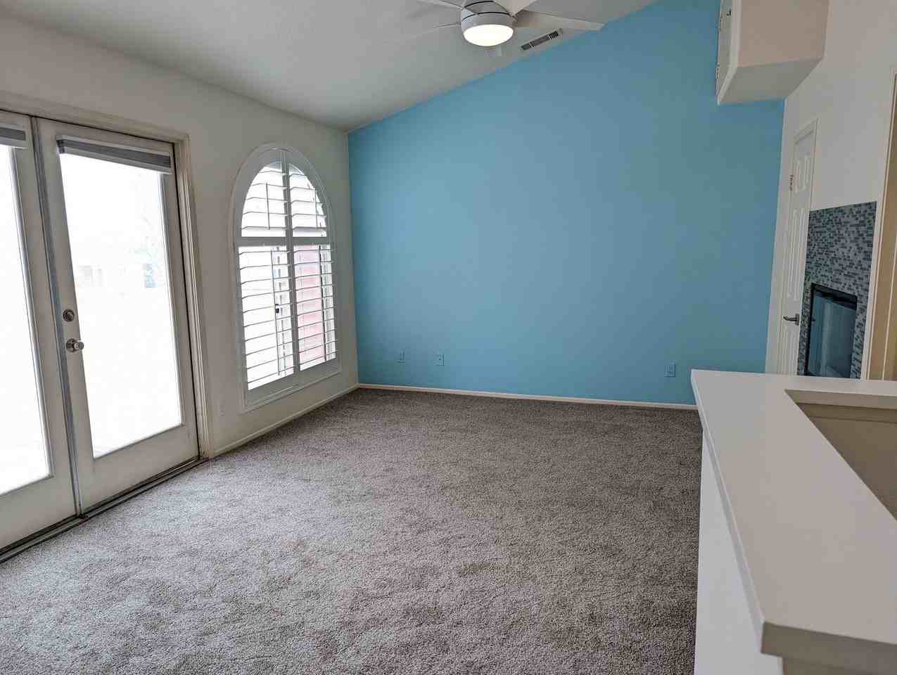 221 Donax Ave #6 - Photo 3 of 12