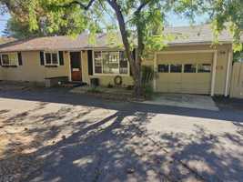 featured image of 530 N Oregon St