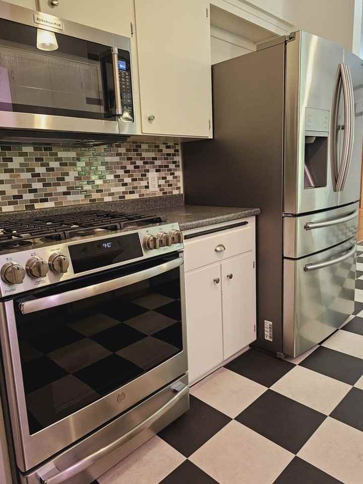 530 N Oregon St - Photo 7 of 27