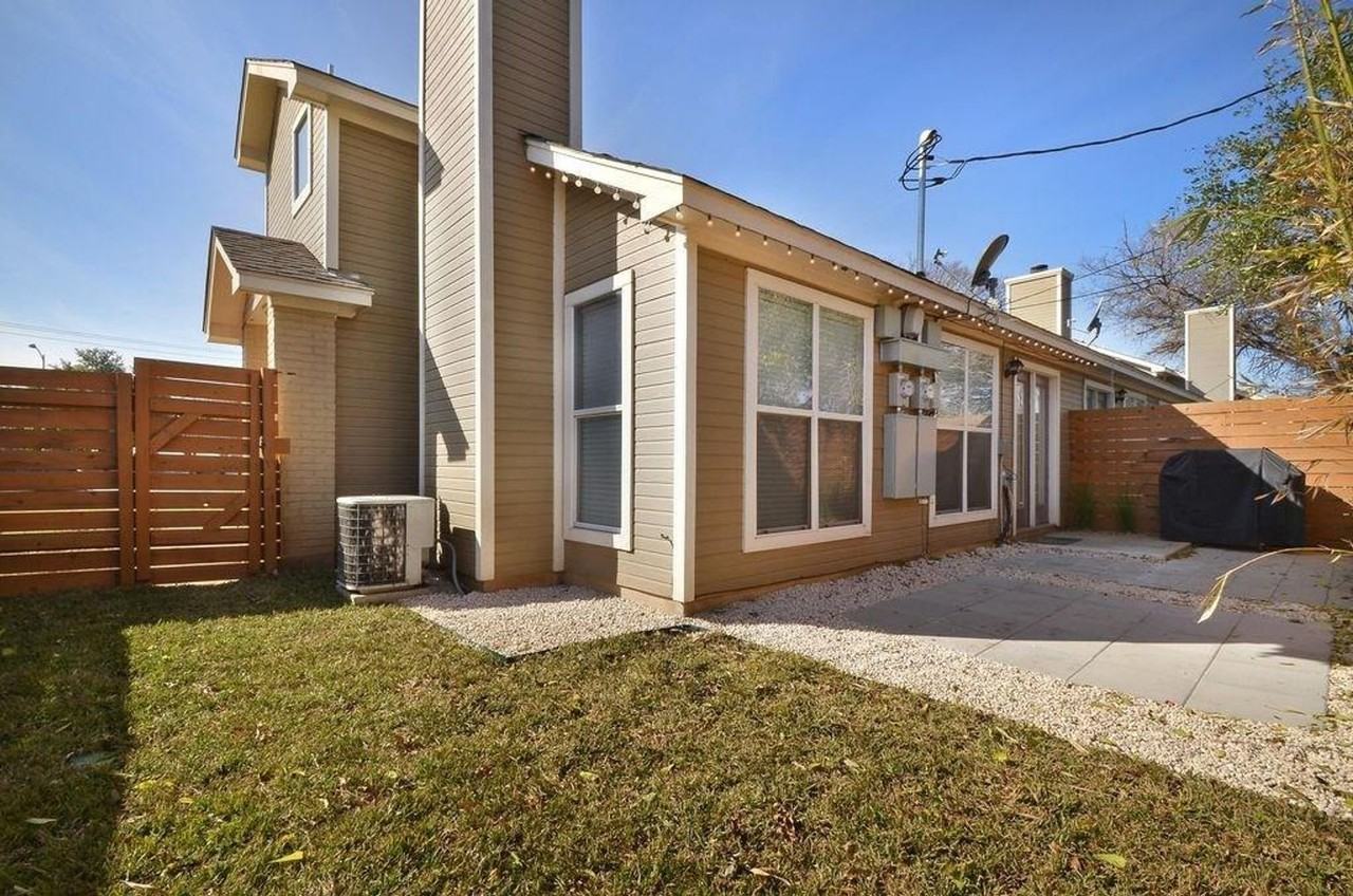 1302 Danbury Sq - Photo 2 of 26