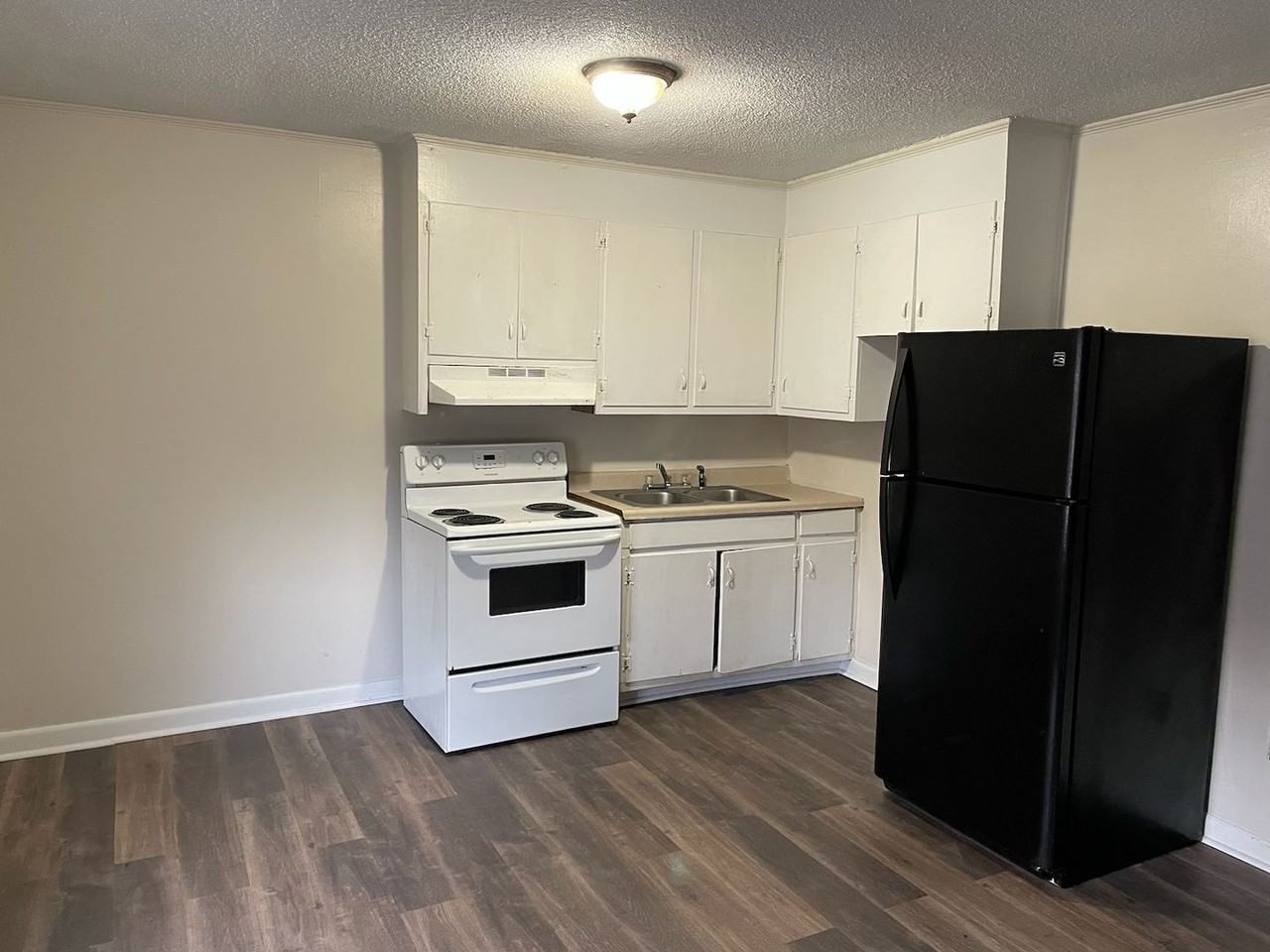 WR 114 - Photo 2 of 6