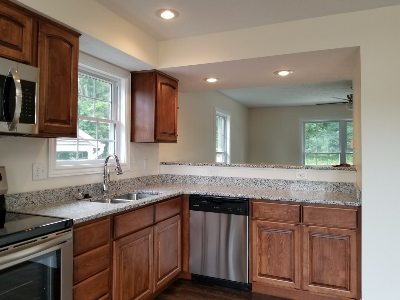 2266 S Samuel Ln - Photo 3 of 24