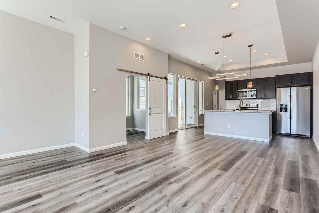 5315 E 63rd Pl - Photo 5 of 28