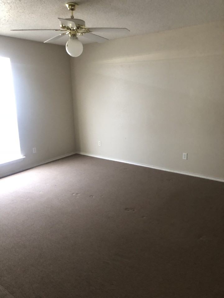 8220 Avenue X - Photo 5 of 6