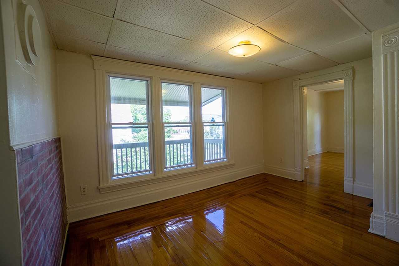 107 Dell St - Photo 6 of 27