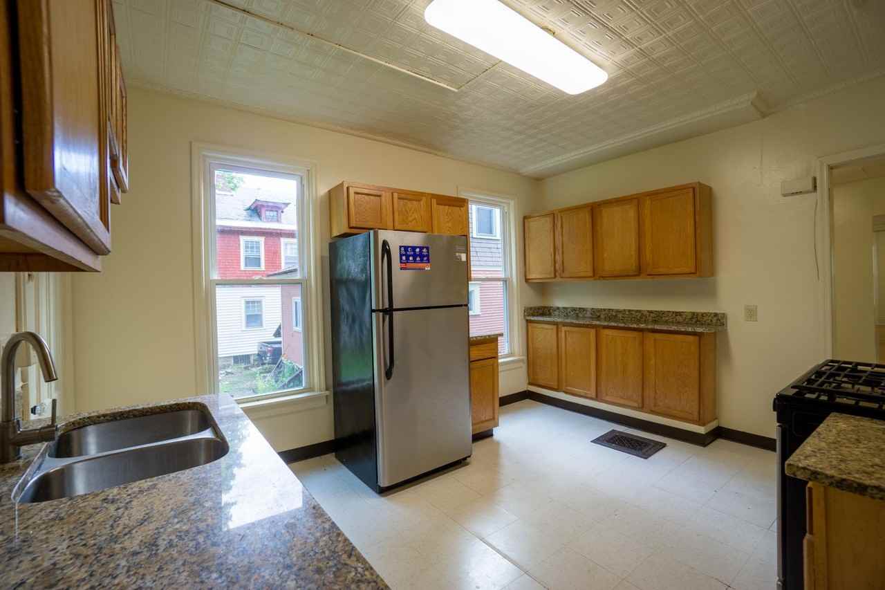 107 Trinity Pl - Photo 3 of 14