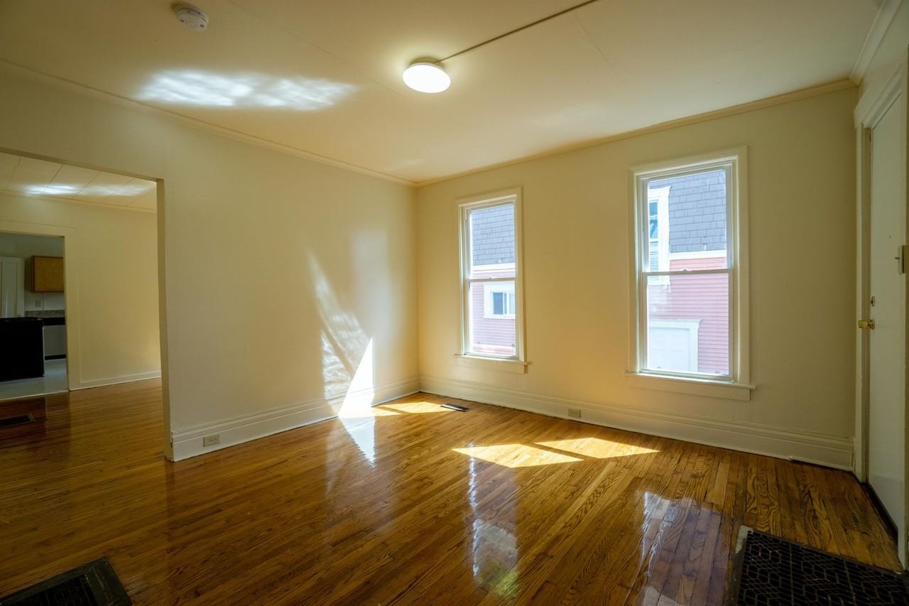 107 Trinity Pl - Photo 7 of 14